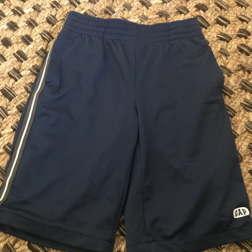 Boys Gap Basketball Shorts size L (10)